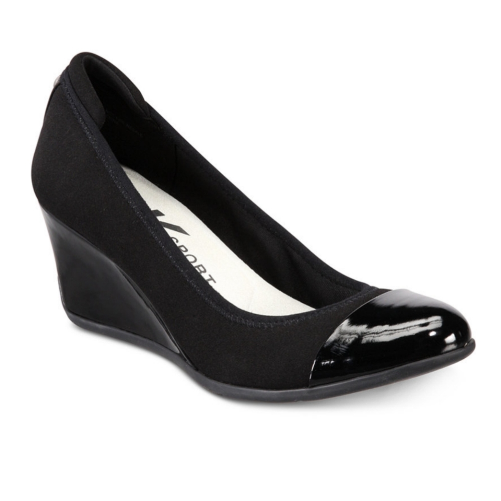 Anne Klein wedge pumps, size 5.5